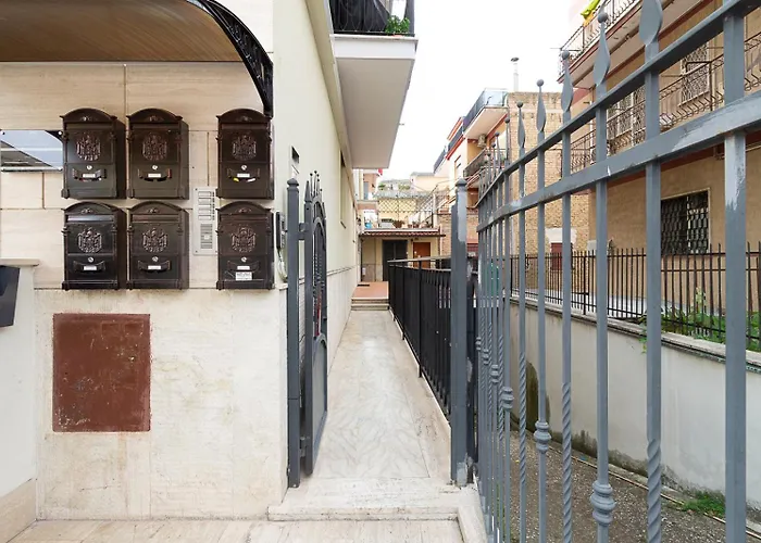 Residenza Tor Vergata 2025 Pensión